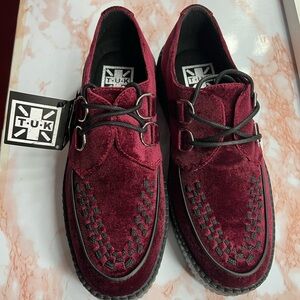T.U.K Men's Deep Red Velvet Oxfords
